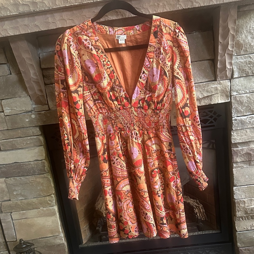 BRAND NEW WITH TAGS- Billabong Orange and Pink Paisley Long Sleeve Dress